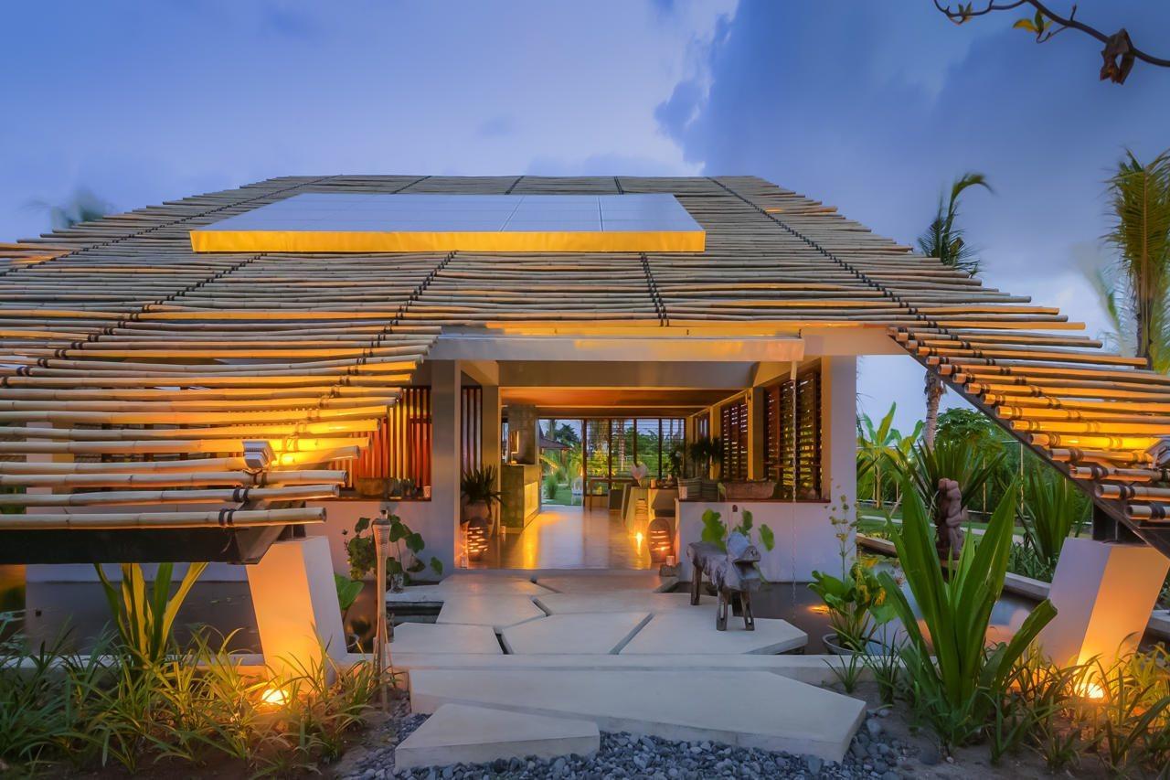 Hotel Komune And Beach Club Bali Keramas Exterior photo
