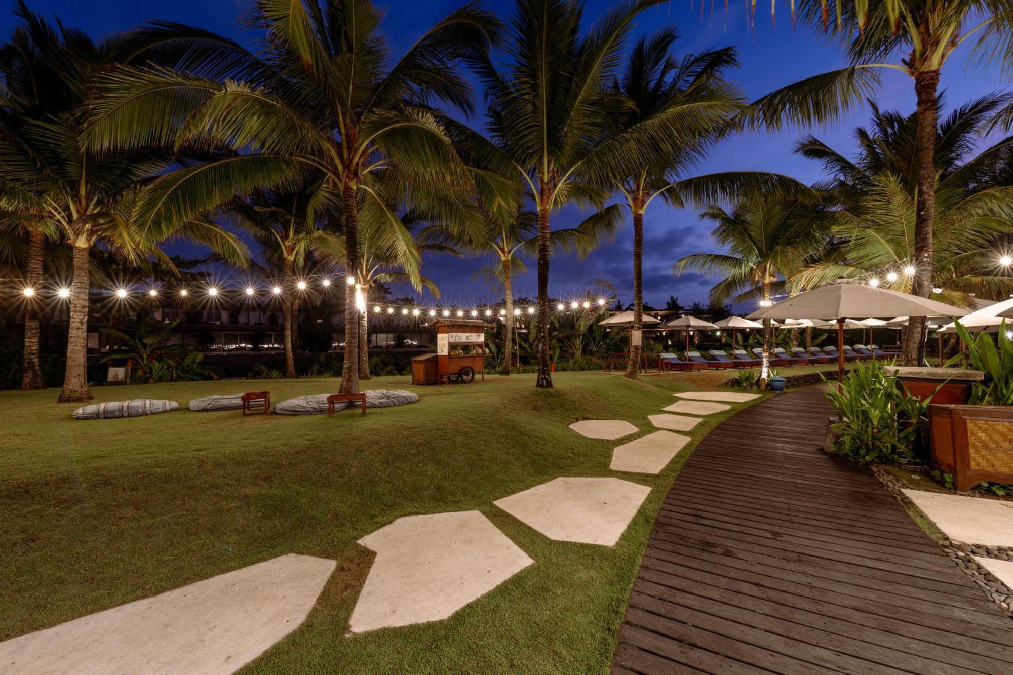 Hotel Komune And Beach Club Bali Keramas Exterior photo