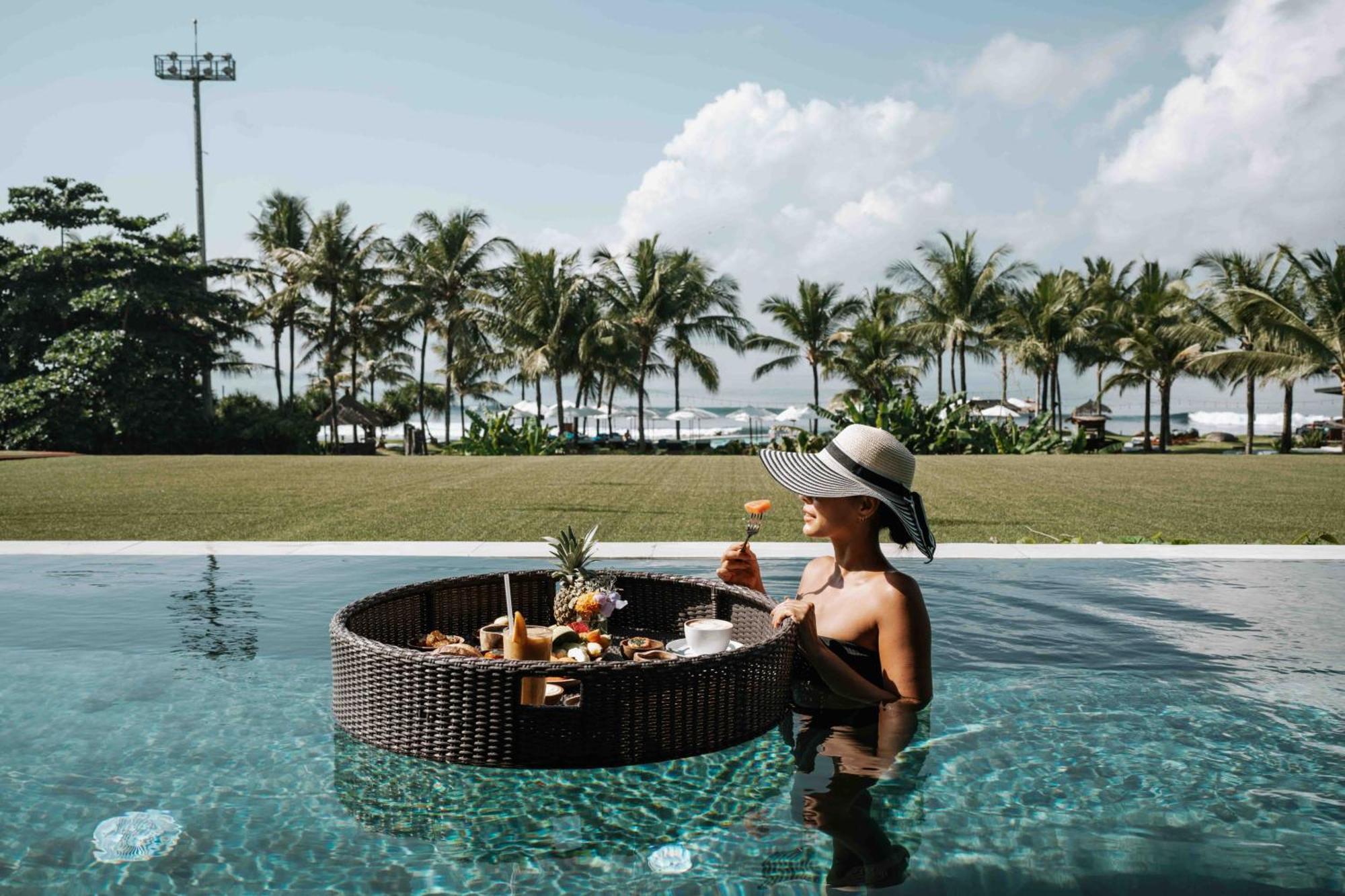 Hotel Komune And Beach Club Bali Keramas Exterior photo