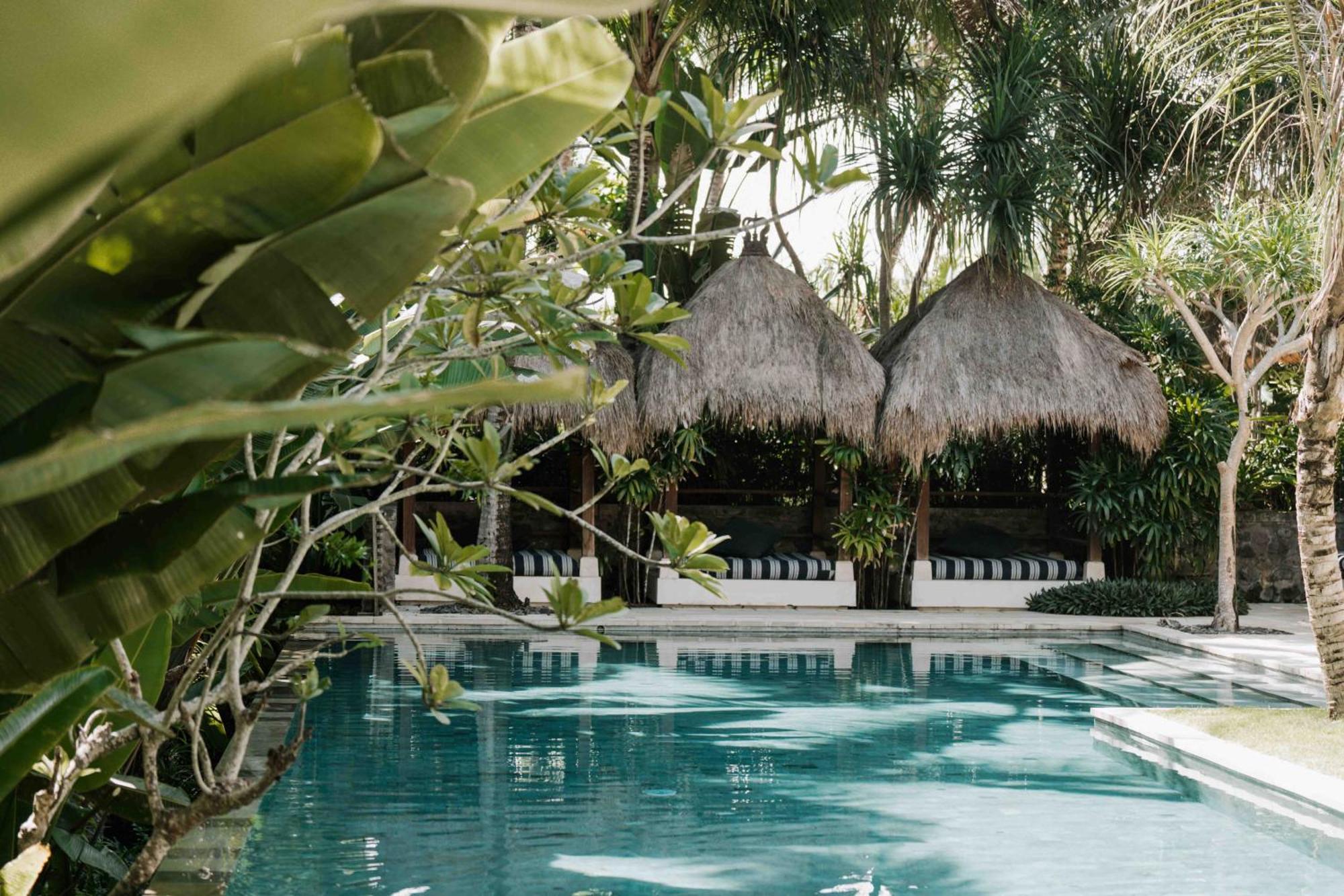Hotel Komune And Beach Club Bali Keramas Exterior photo