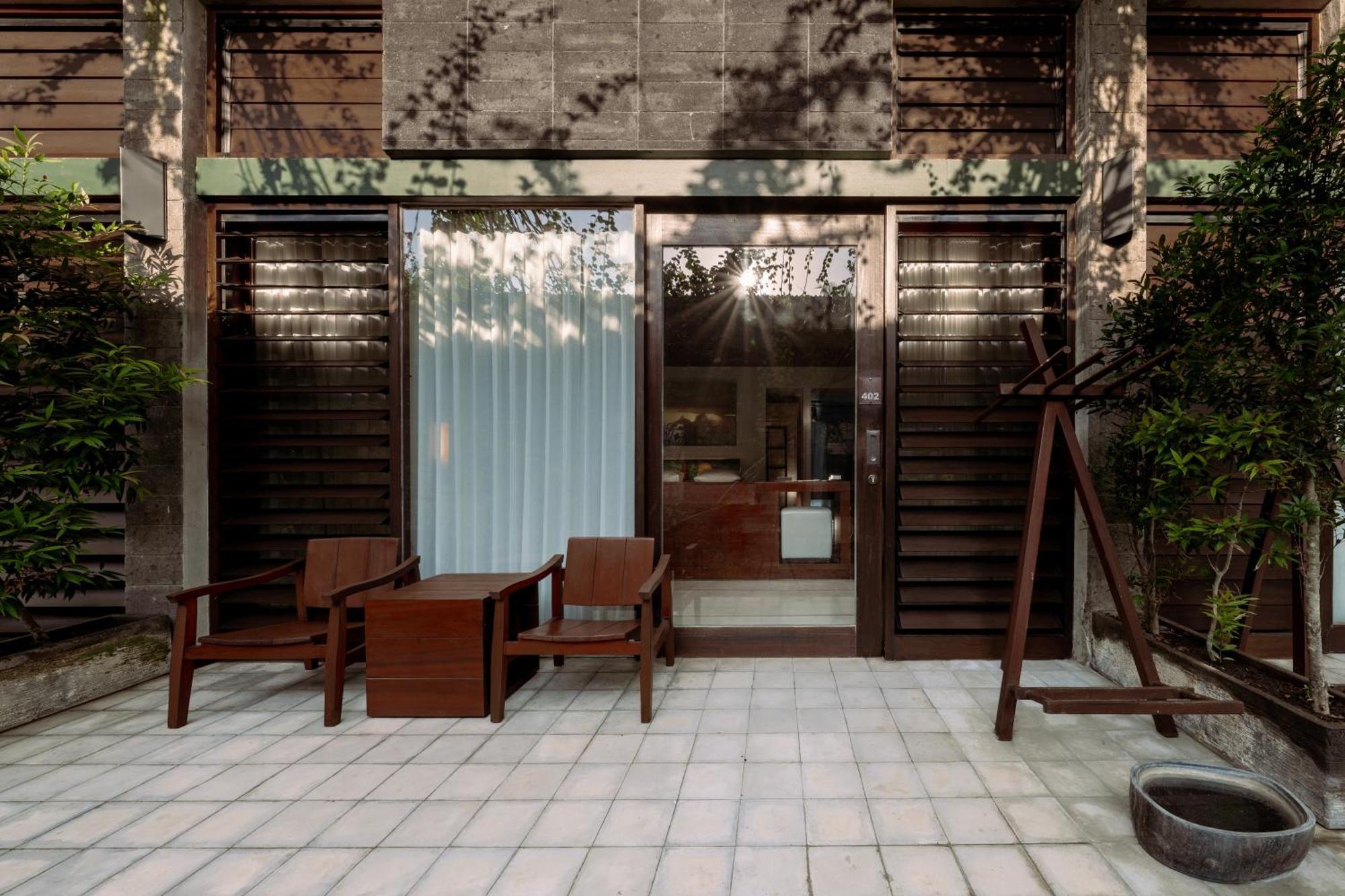 Hotel Komune And Beach Club Bali Keramas Exterior photo