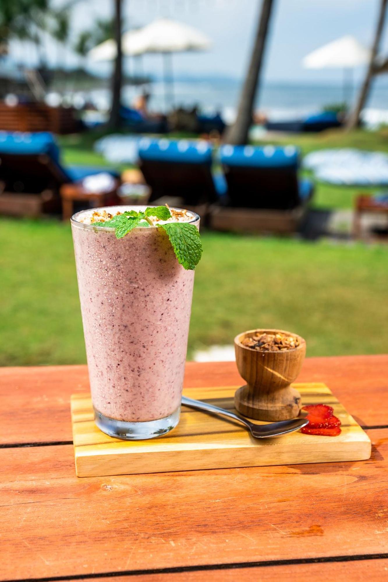 Hotel Komune And Beach Club Bali Keramas Exterior photo