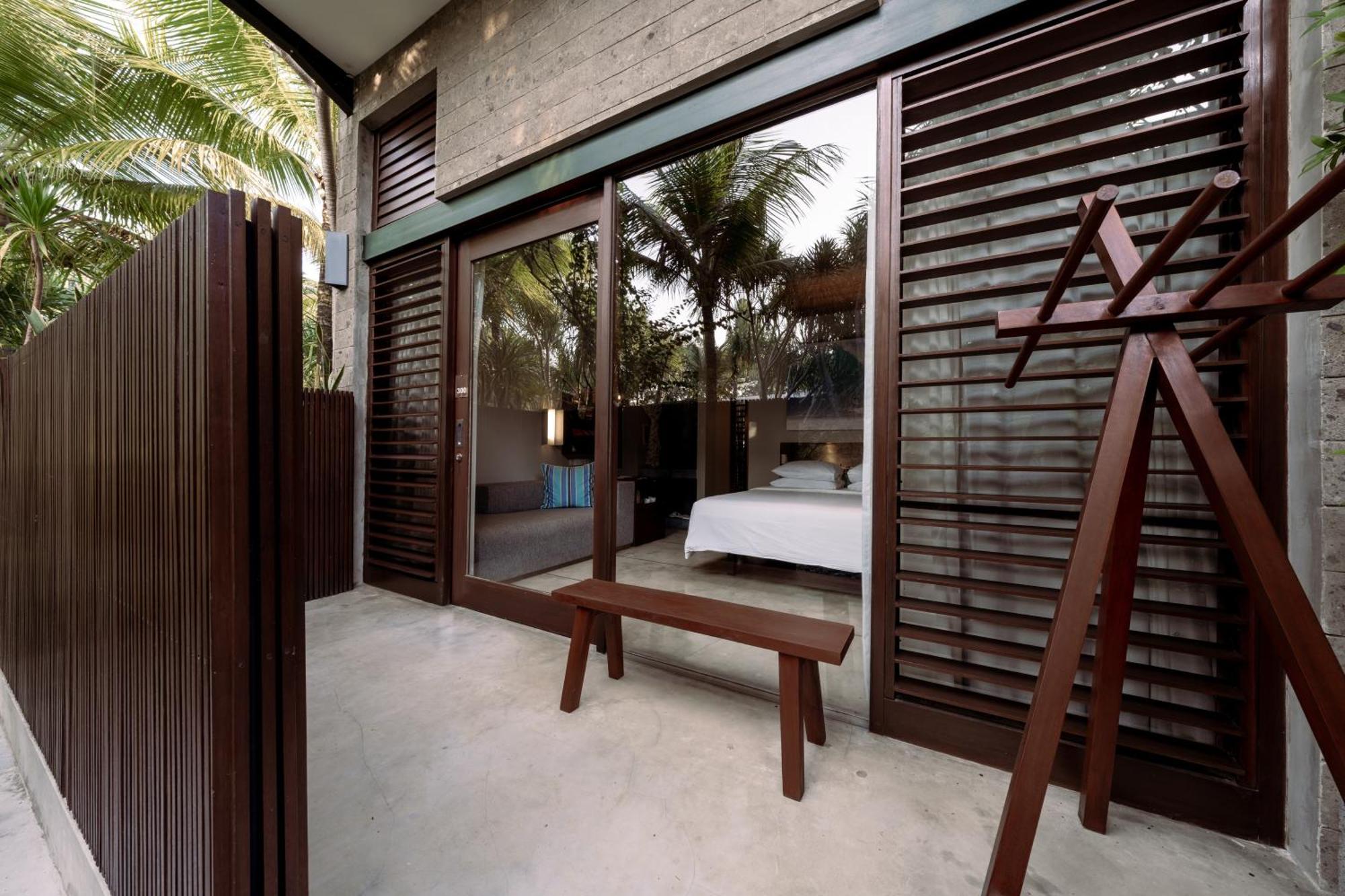 Hotel Komune And Beach Club Bali Keramas Exterior photo